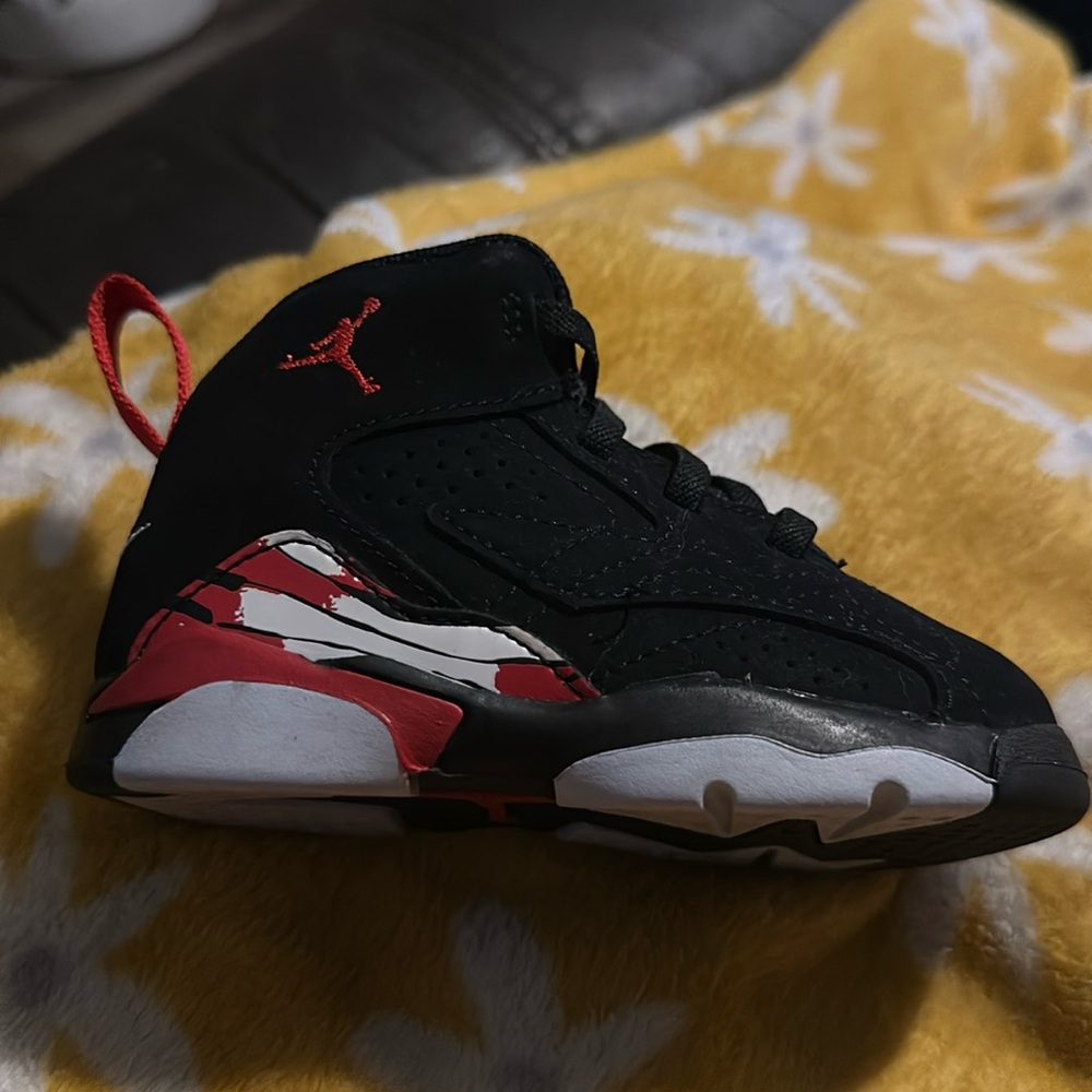 Jordan MVP "Black/University Red/White" Toddler Boys' Shoe
